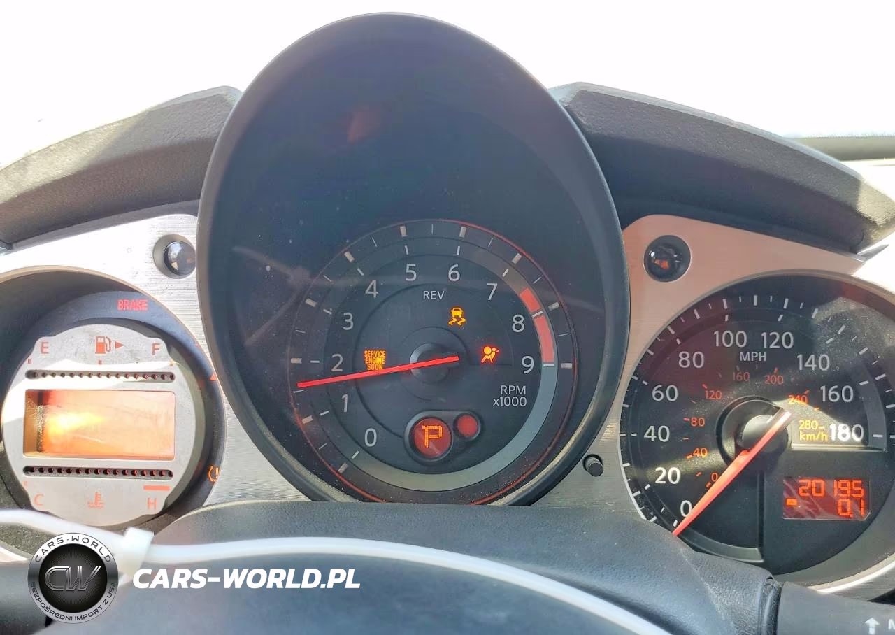 2011 Nissan 370Z Touring VIN:JN1AZ4EHXBM551762 - 9