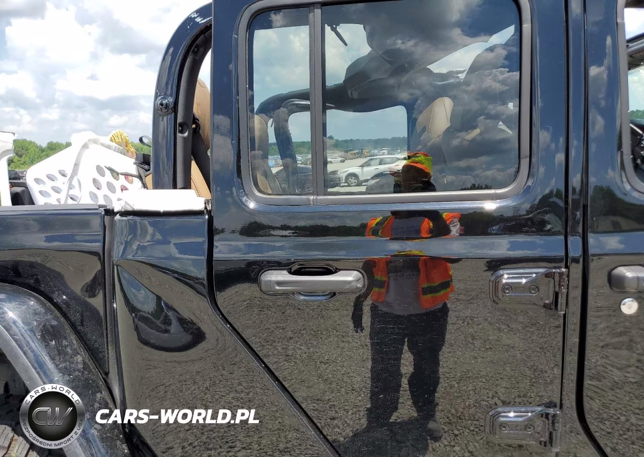 2023 Jeep Gladiator Rubicon VIN:1C6JJTBGXPL509834 - 11