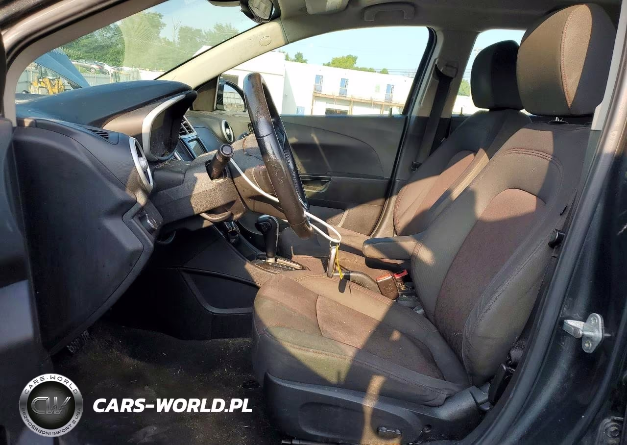 2019 Chevrolet Sonic Lt VIN:1G1JD6SB0K4139690 - 7