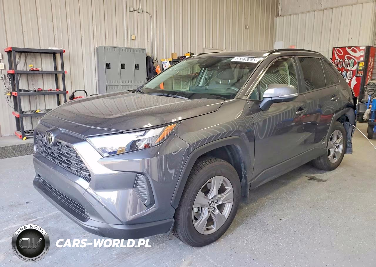 2025 Toyota Rav4 Hybrid Xle – zdjęcie 1 z 13