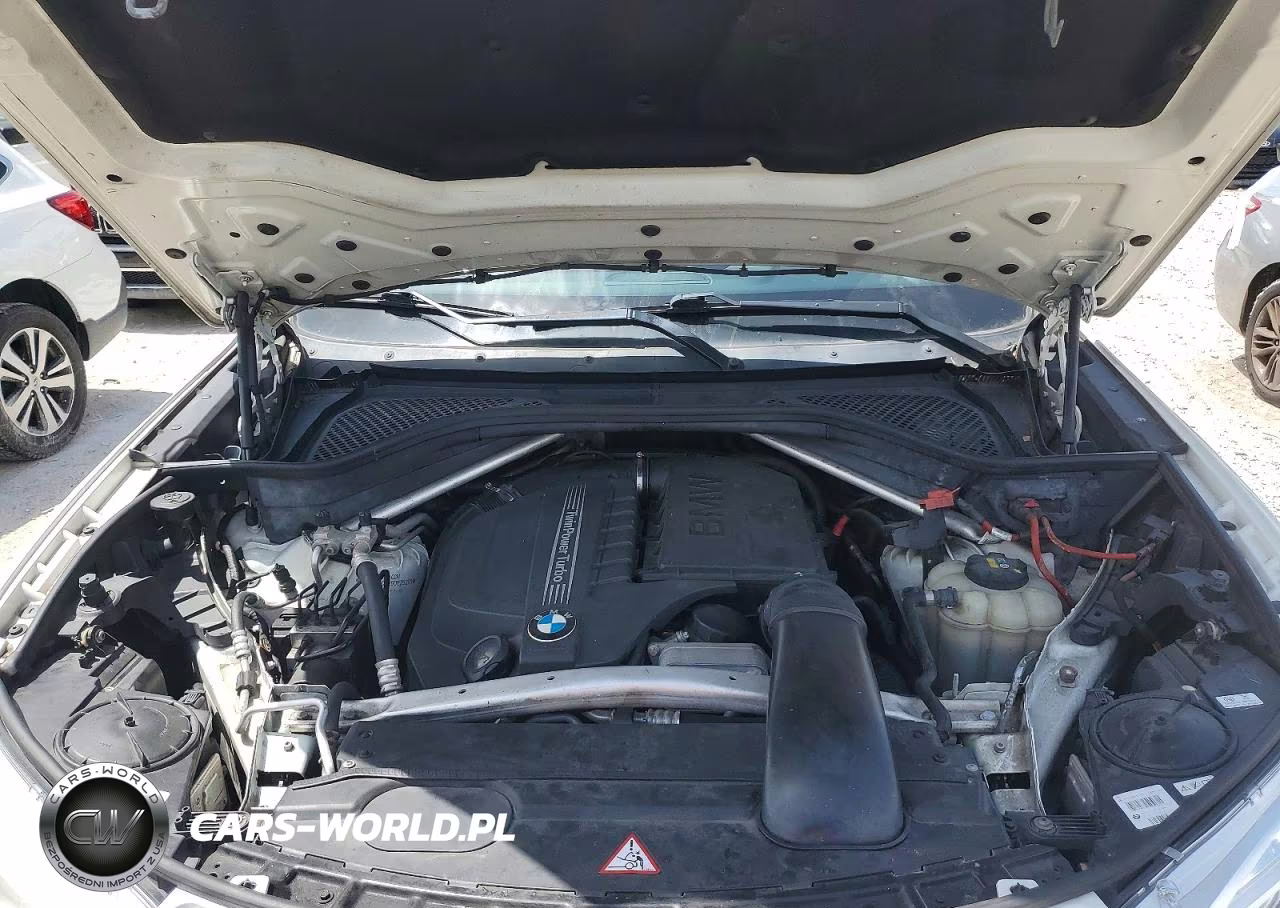 2016 BMW X5 xDrive35I VIN:5UXKR0C52G0P25291 - 11
