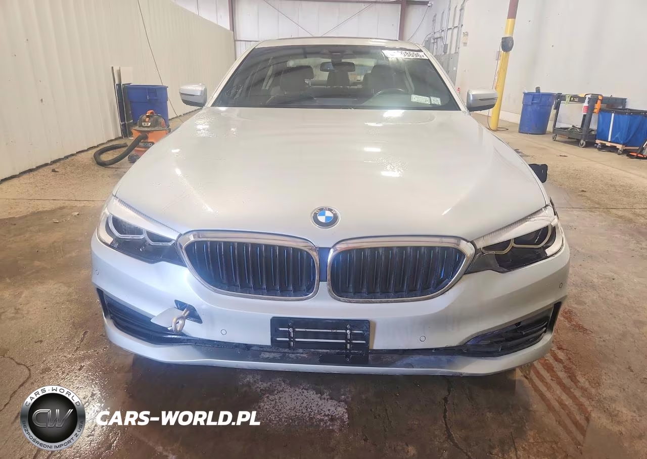 2019 BMW 530Xe VIN:WBAJB1C5XKB376270 - 5