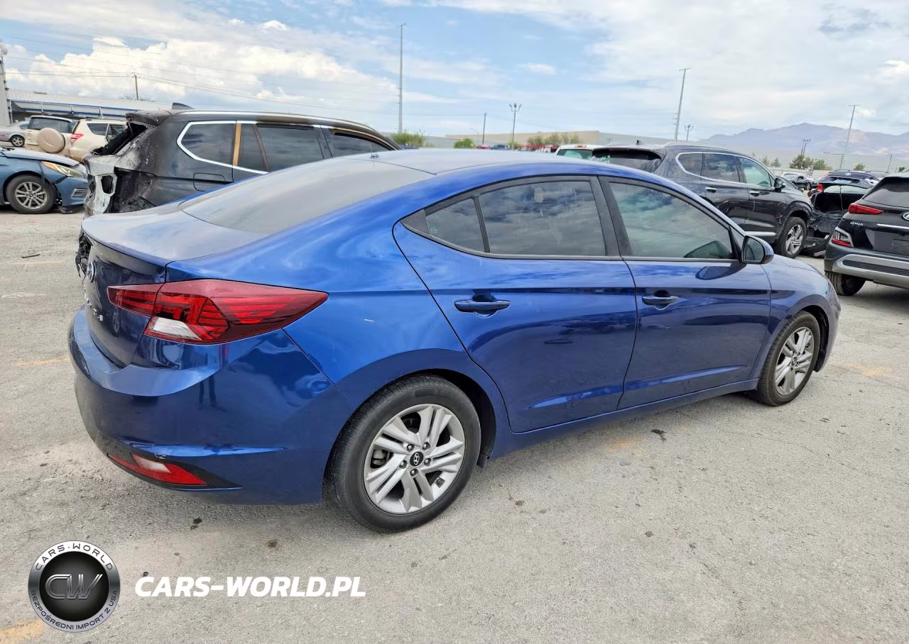2020 Hyundai Elantra Sel VIN:5NPD84LF0LH566815 - 3