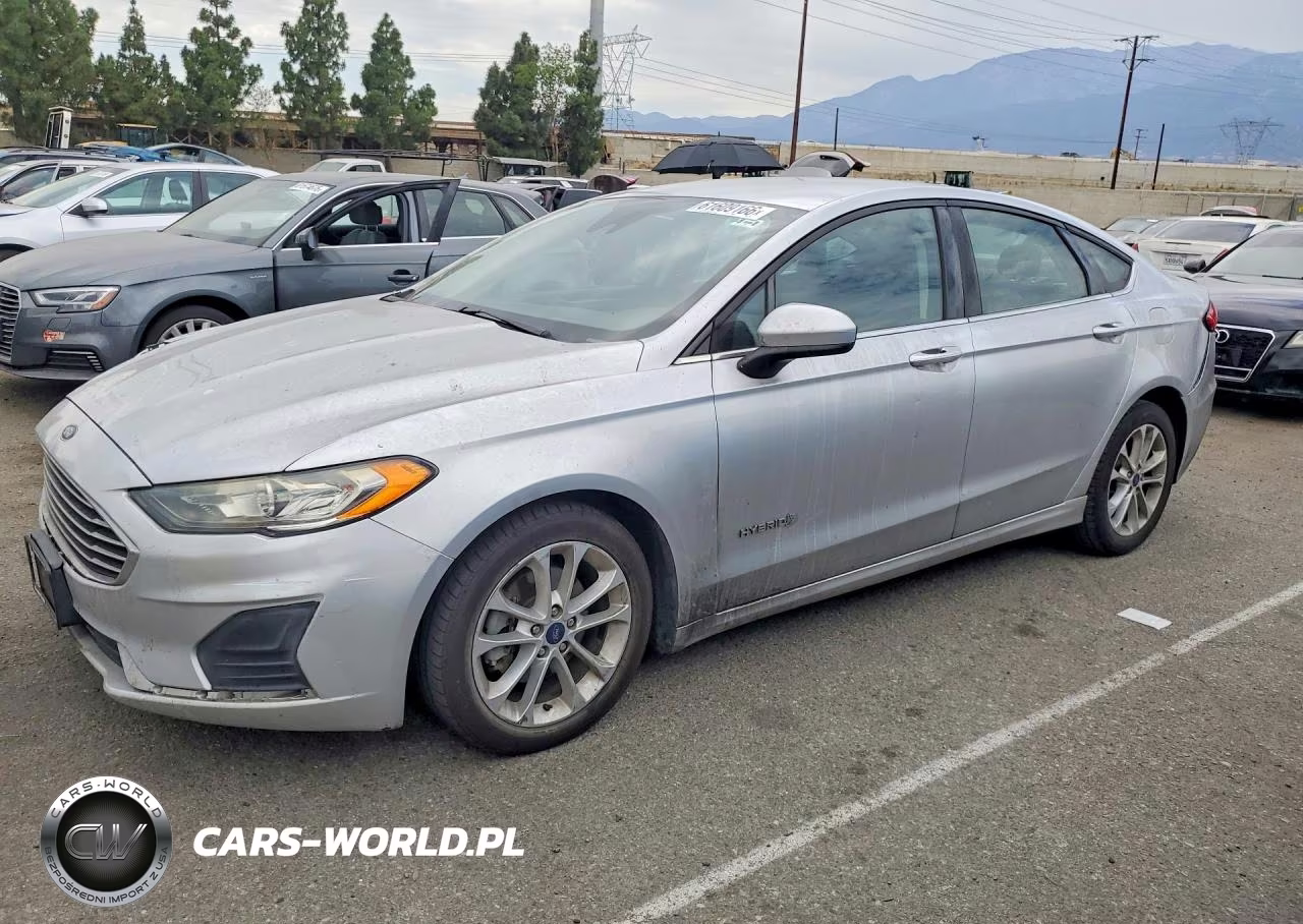 2019 Ford Fusion Se VIN:3FA6P0LU4KR119568 - 1