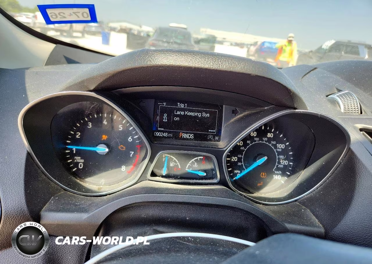 2019 Ford Escape Titanium VIN:1FMCU9J96KUA17668 - 9