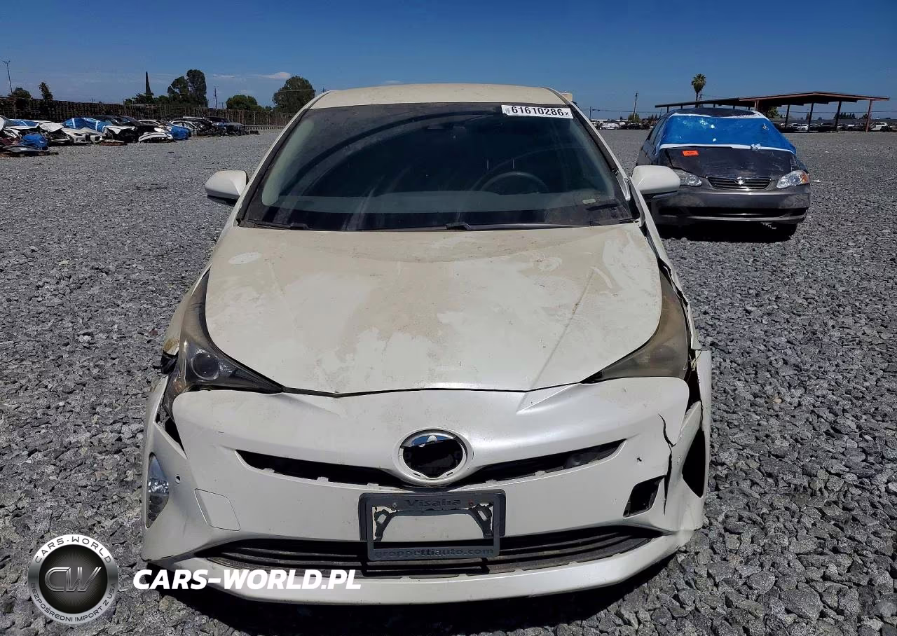 2017 Toyota Prius Four Touring VIN:JTDKARFU0H3032784 - 5