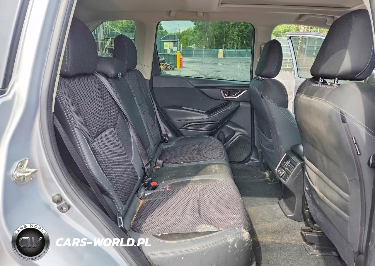 2021 Subaru Forester Premium VIN:JF2SKAJC0MH499845 - 11