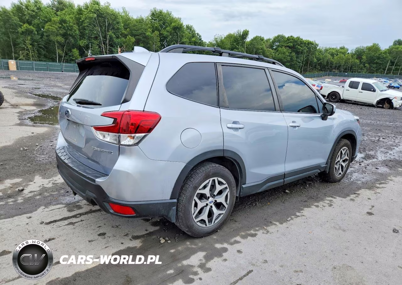 2021 Subaru Forester Premium VIN:JF2SKAJC0MH499845 - 3