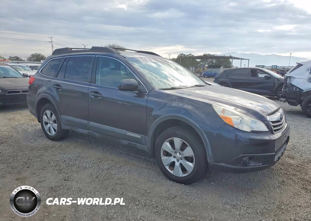 2012 Subaru Outback 2.5I Premium VIN:4S4BRBGC4C3226454 - 4