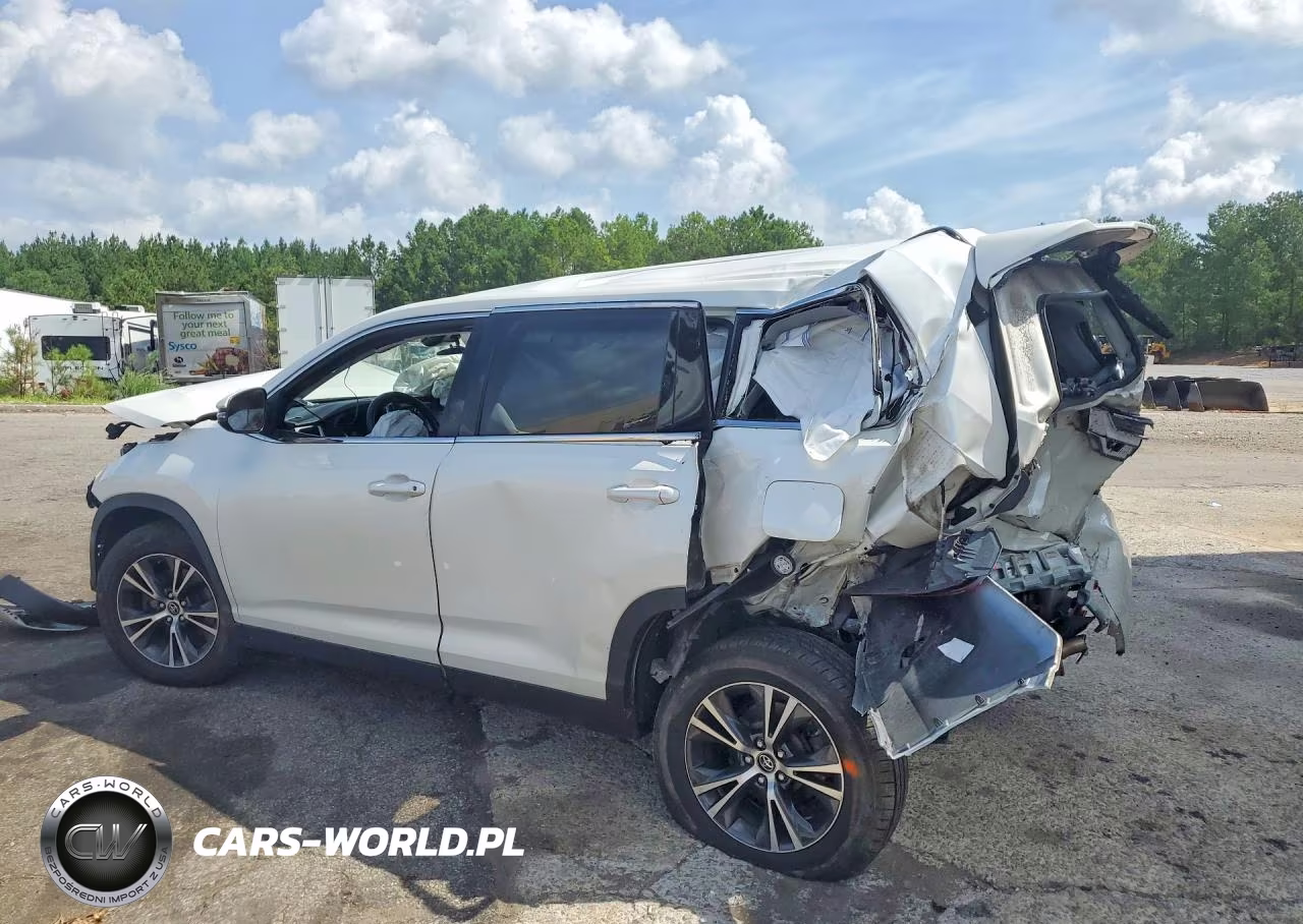 2019 Toyota Highlander Le VIN:5TDZZRFHXKS319968 - 2