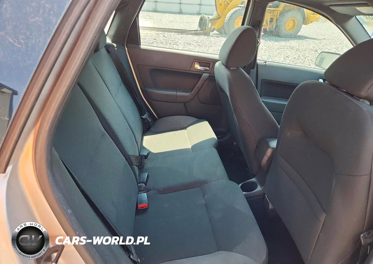 2010 Ford Focus Ses VIN:1FAHP3GN7AW190319 - 10