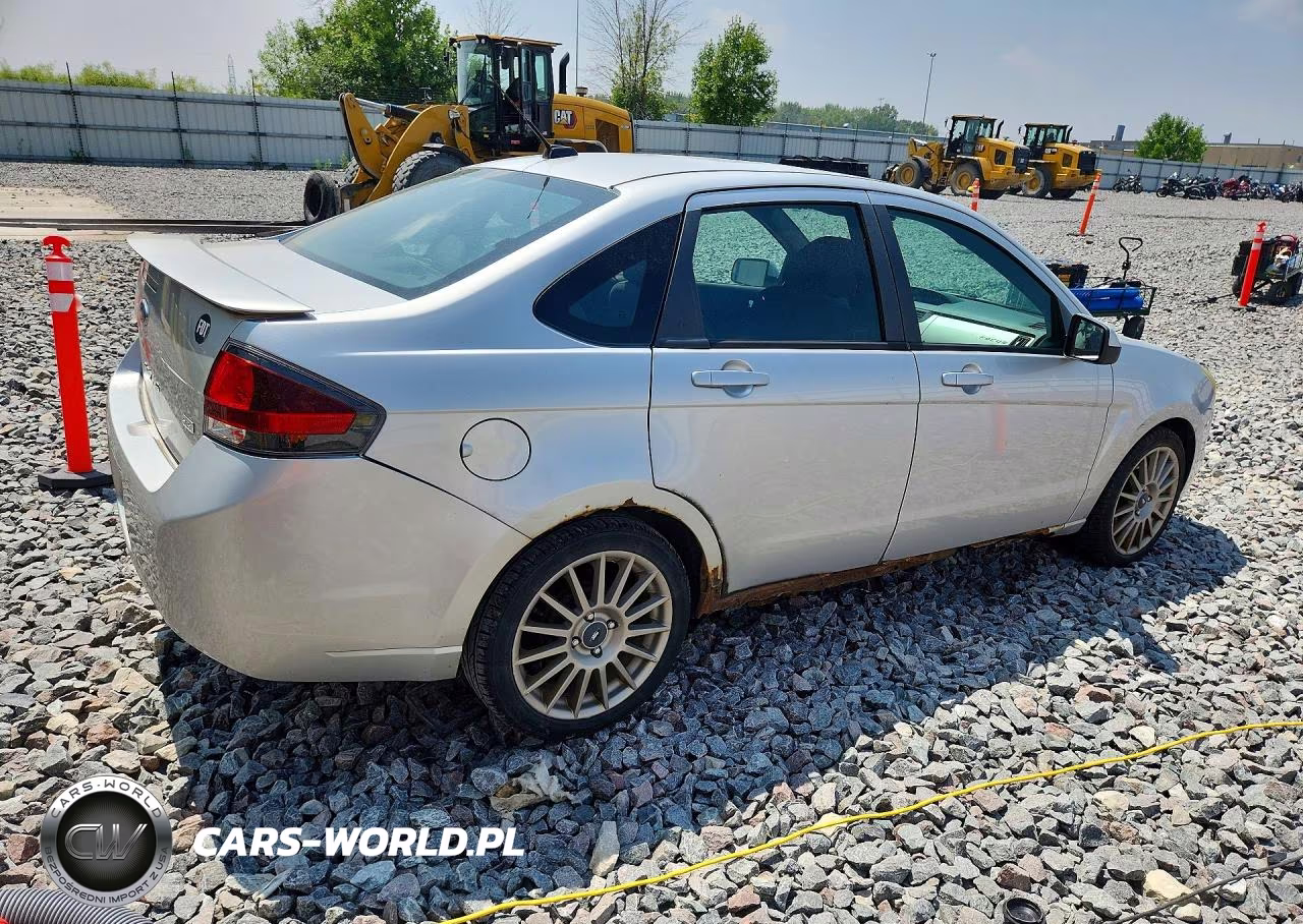 2010 Ford Focus Ses VIN:1FAHP3GN7AW190319 - 3