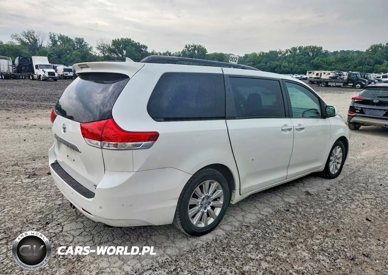 2011 Toyota Sienna Limited 7-Passenger VIN:5TDDK3DC6BS018388 - 3