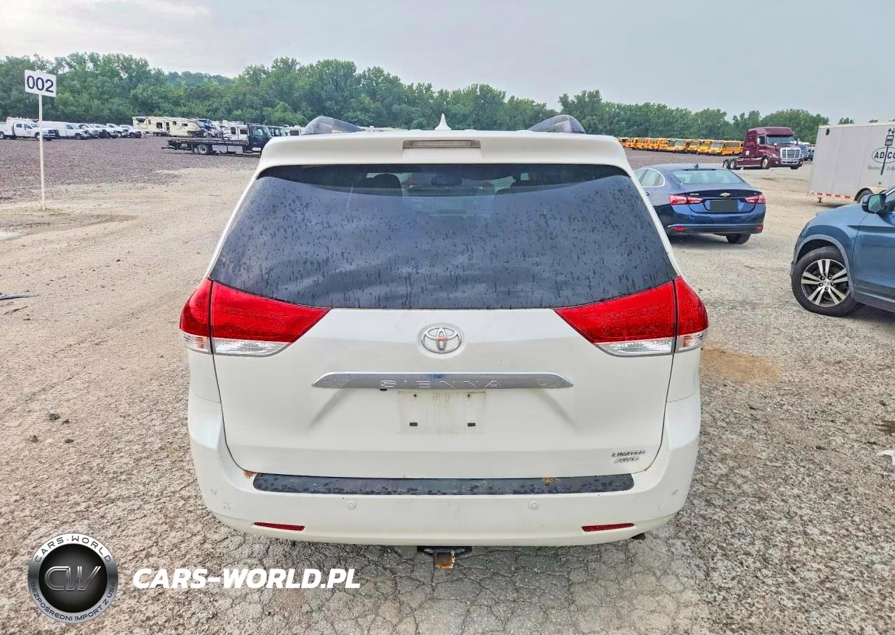 2011 Toyota Sienna Limited 7-Passenger VIN:5TDDK3DC6BS018388 - 6