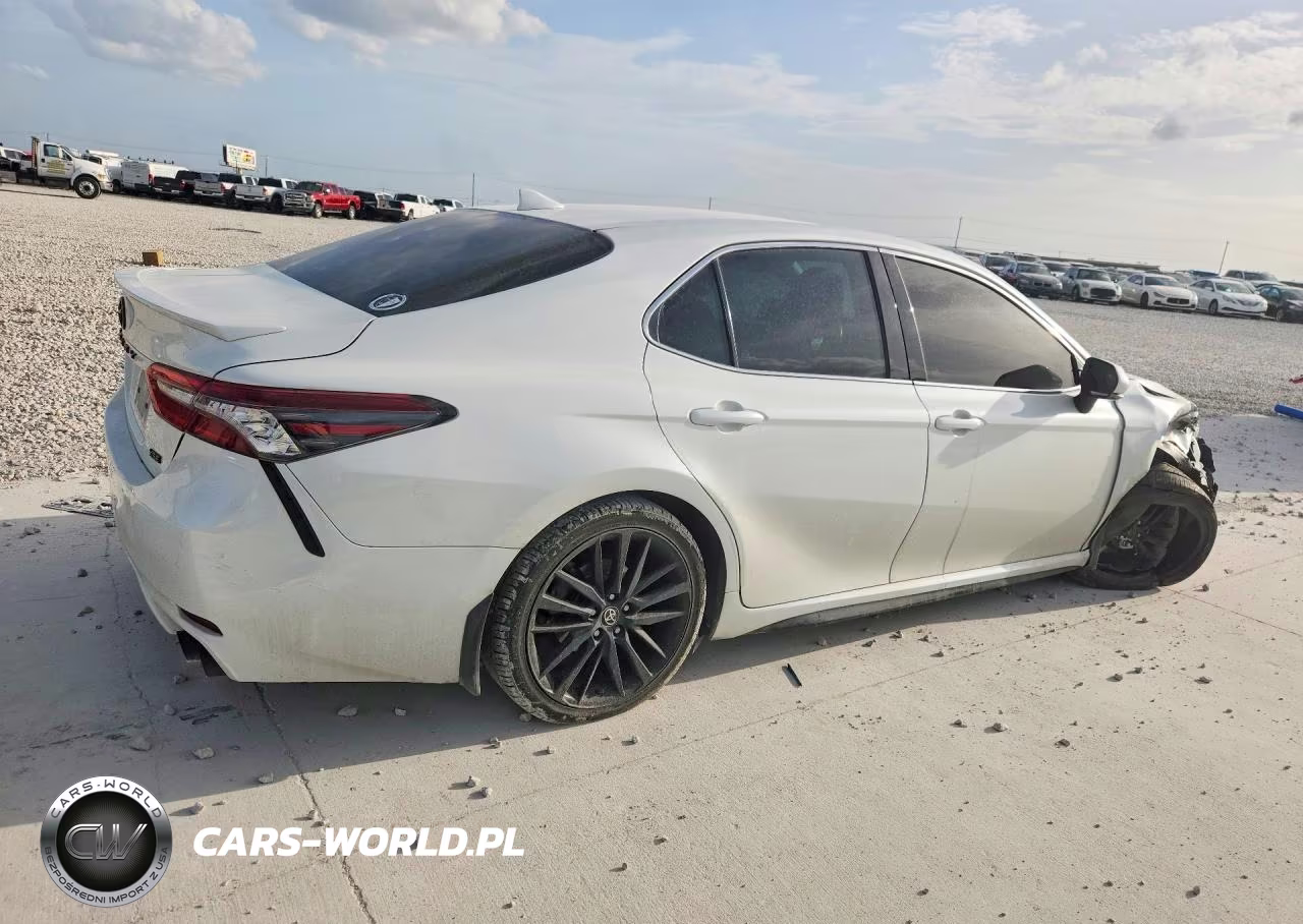 2021 Toyota Camry Xse VIN:4T1K61AK1MU411964 - 3