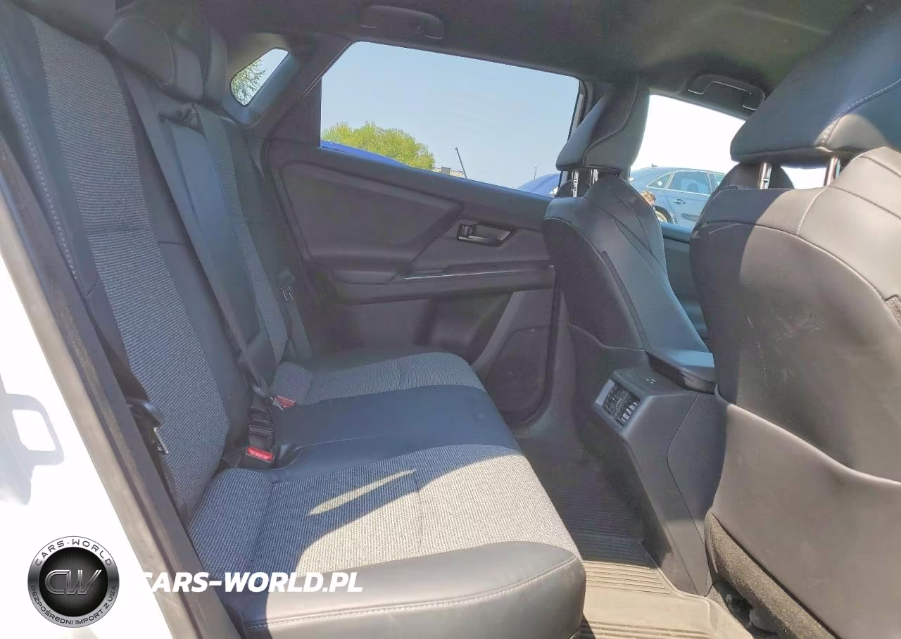 2026 Toyota Bz Xle Plus VIN:JTMBCAEBXTJ000294 - 11