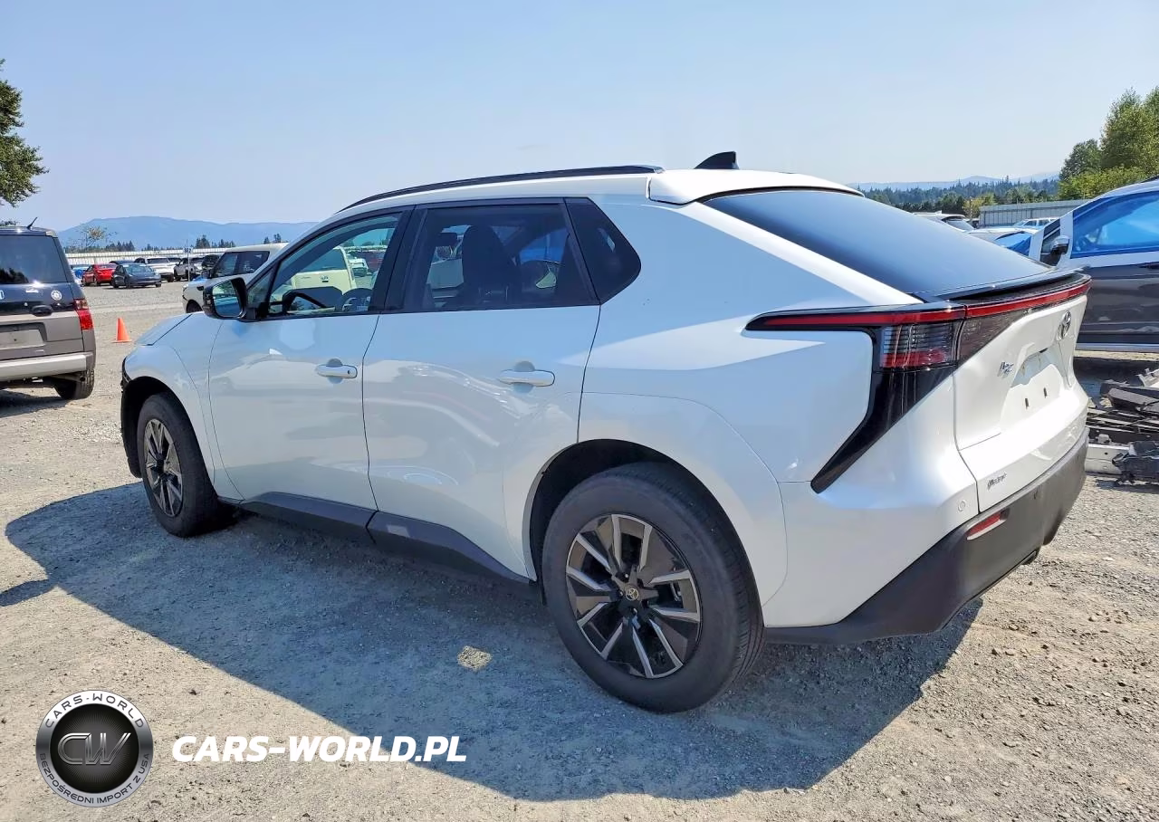 2026 Toyota Bz Xle Plus VIN:JTMBCAEBXTJ000294 - 2