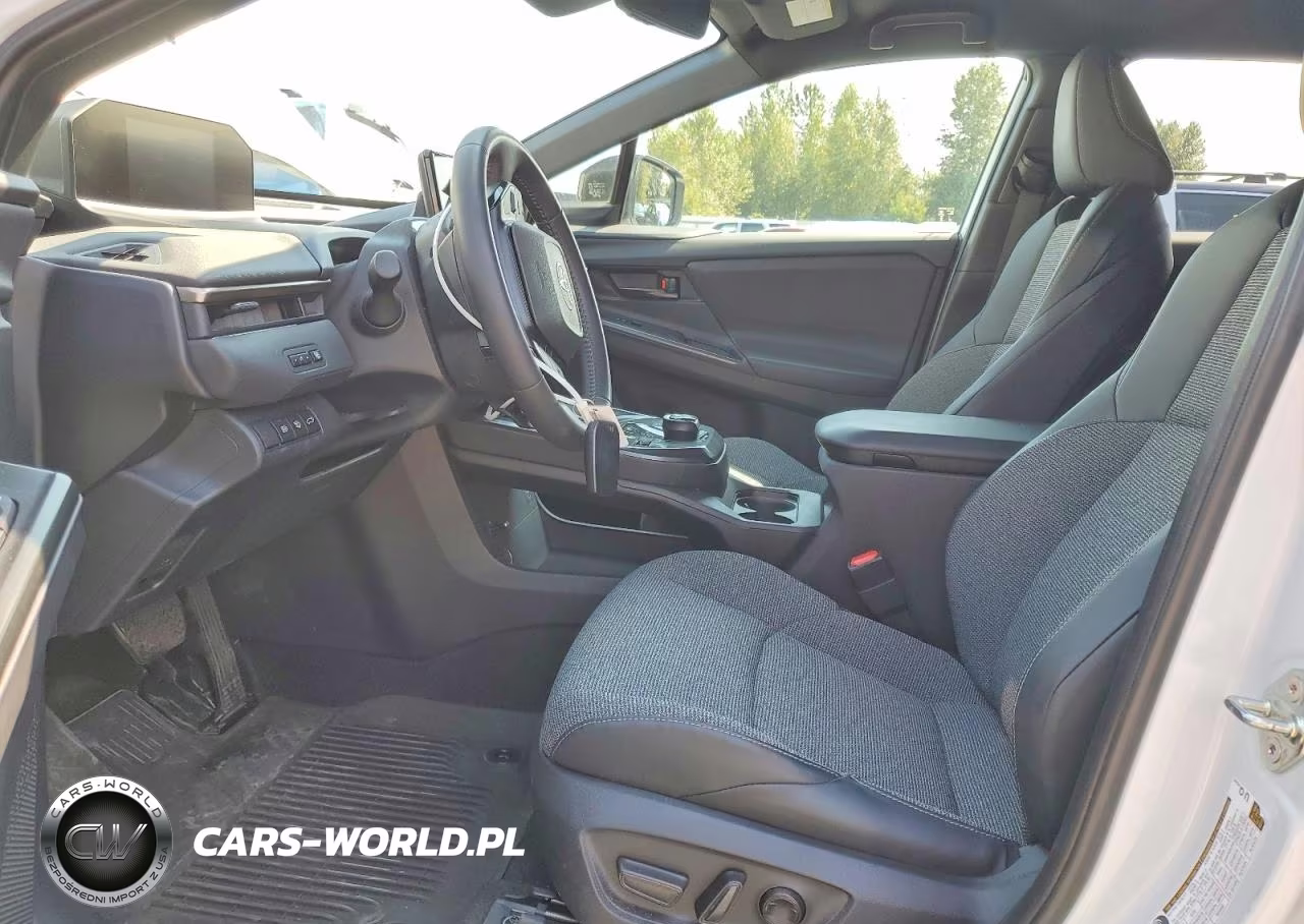 2026 Toyota Bz Xle Plus VIN:JTMBCAEBXTJ000294 - 7