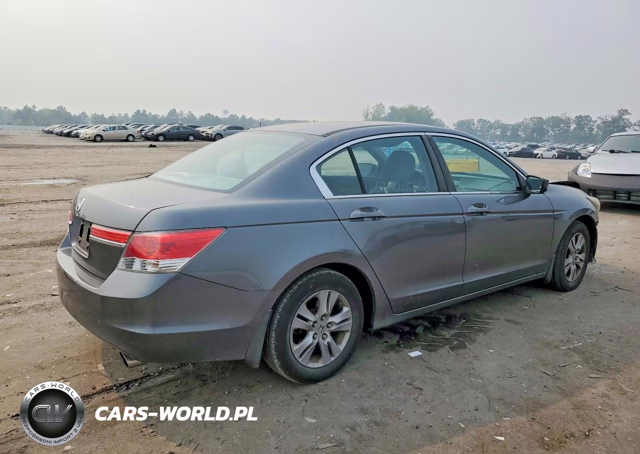 2012 Honda Accord Lxp VIN:1HGCP2F4XCA160739 - 3