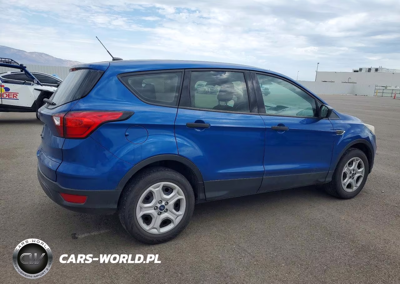 2019 Ford Escape S VIN:1FMCU0F76KUB86740 - 3