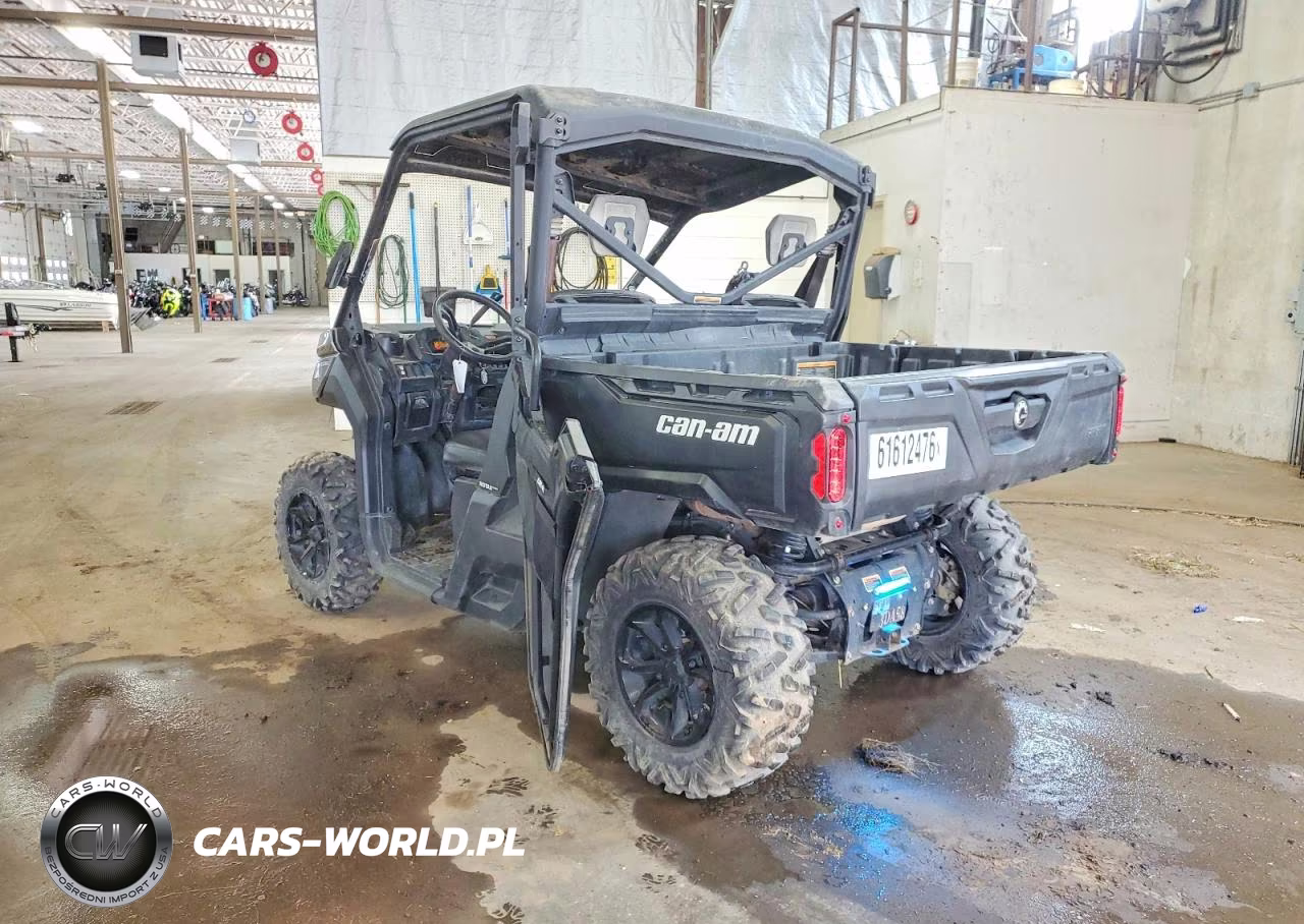 2018 Can-Am Defender Utility Vehicle VIN:3JBUGAP43JK000146 - 3