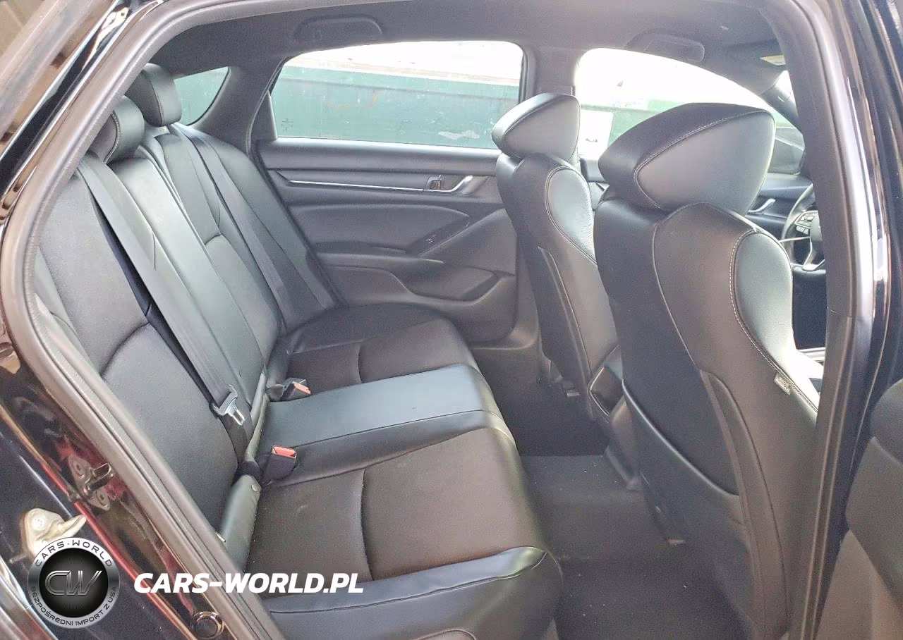 2018 Honda Accord Sport VIN:1HGCV1F35JA068779 - 10