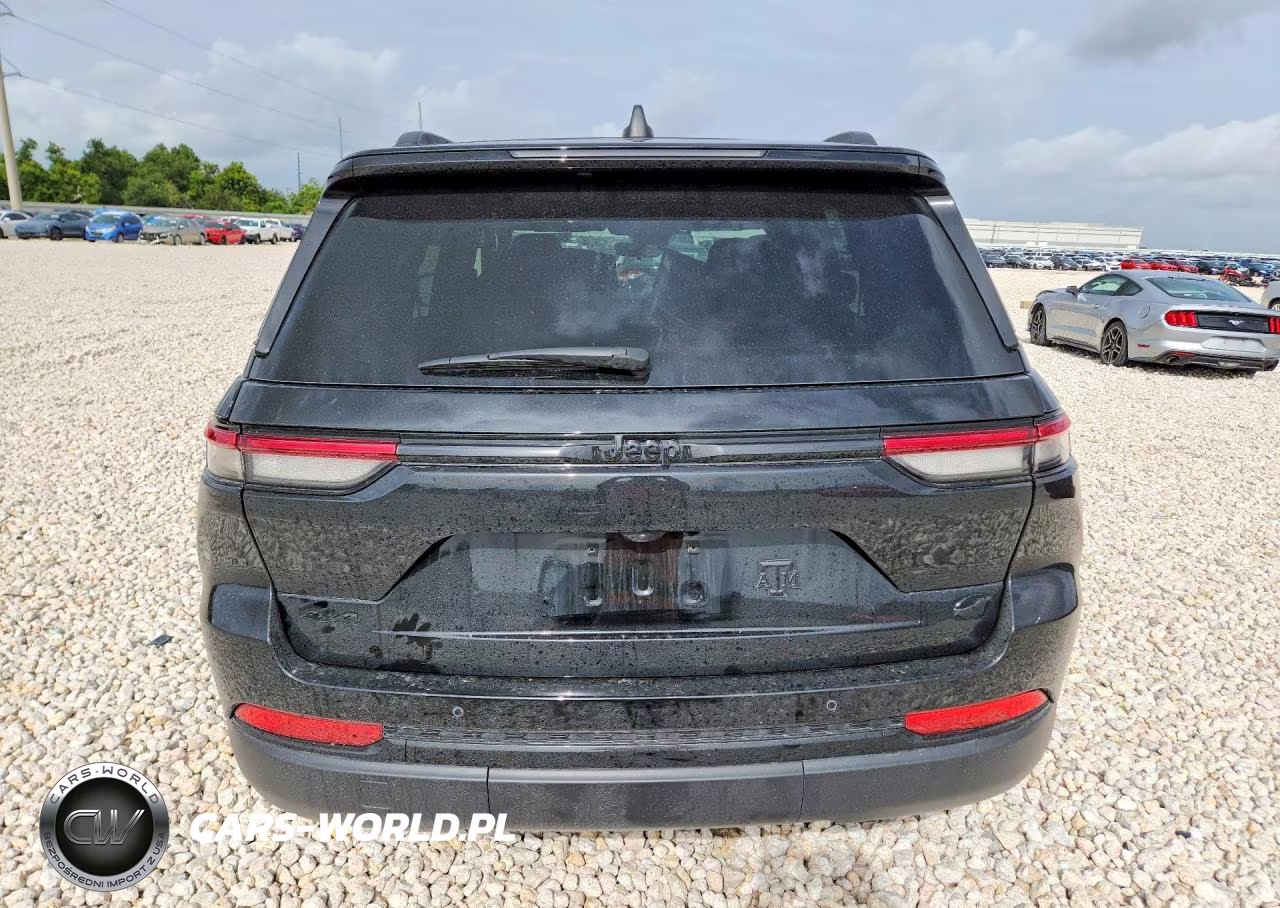 2025 Jeep Grand Cherokee Laredo VIN:1C4RJHAGXSC302203 - 6