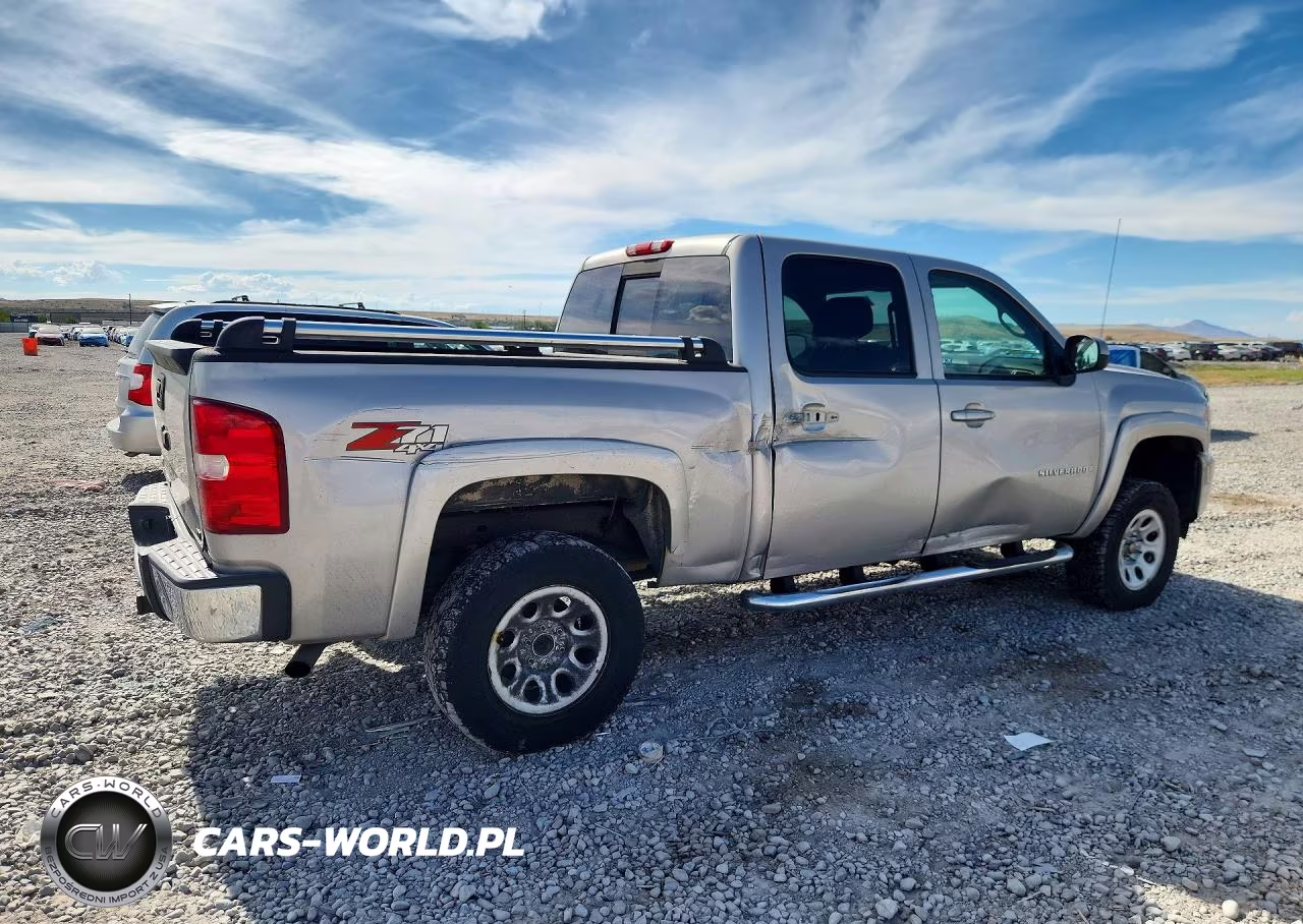 2008 Chevrolet Silverado K1500 VIN:2GCEK133781317432 - 3