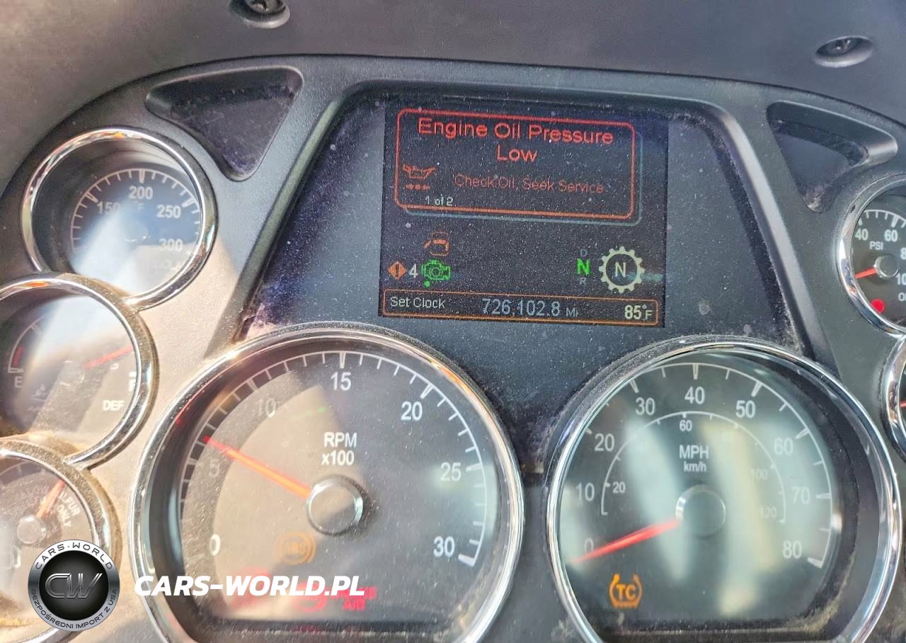 2021 Peterbilt 579 Semi Truck VIN:1XPBDP9XXMD760939 - 9