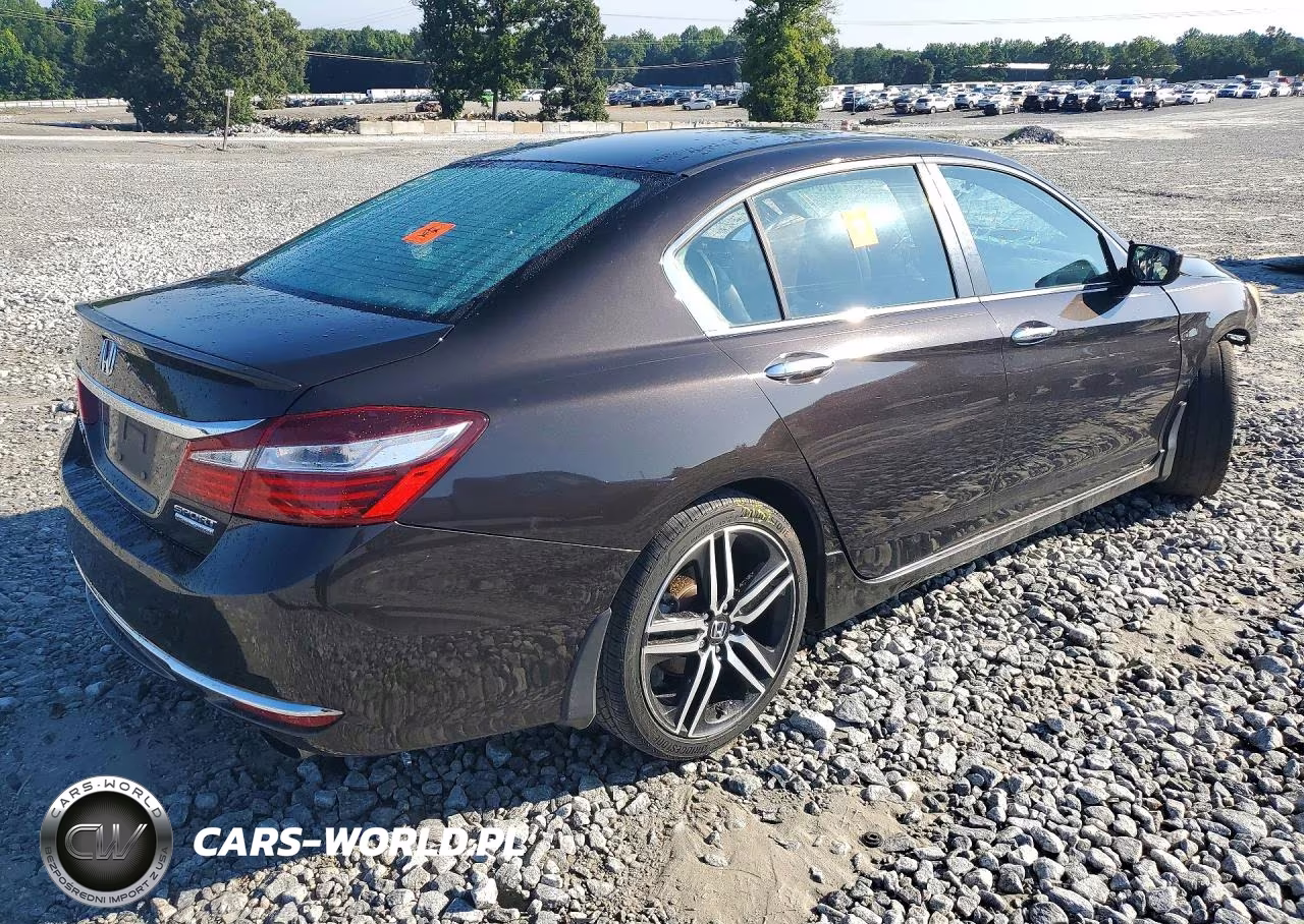 2017 Honda Accord Sport Special Edition VIN:1HGCR2F10HA085167 - 3
