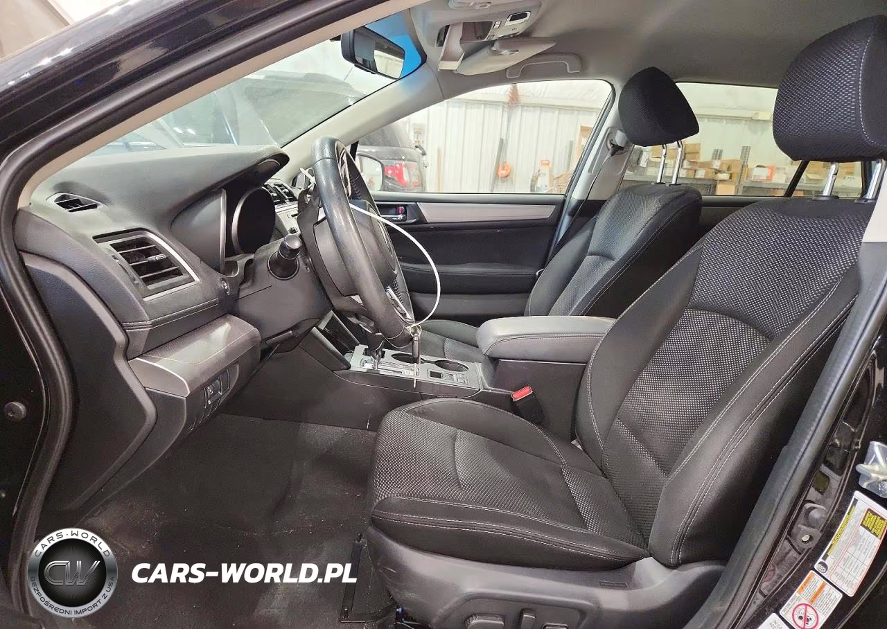 2018 Subaru Outback 2.5I Premium VIN:4S4BSACC9J3207271 - 7