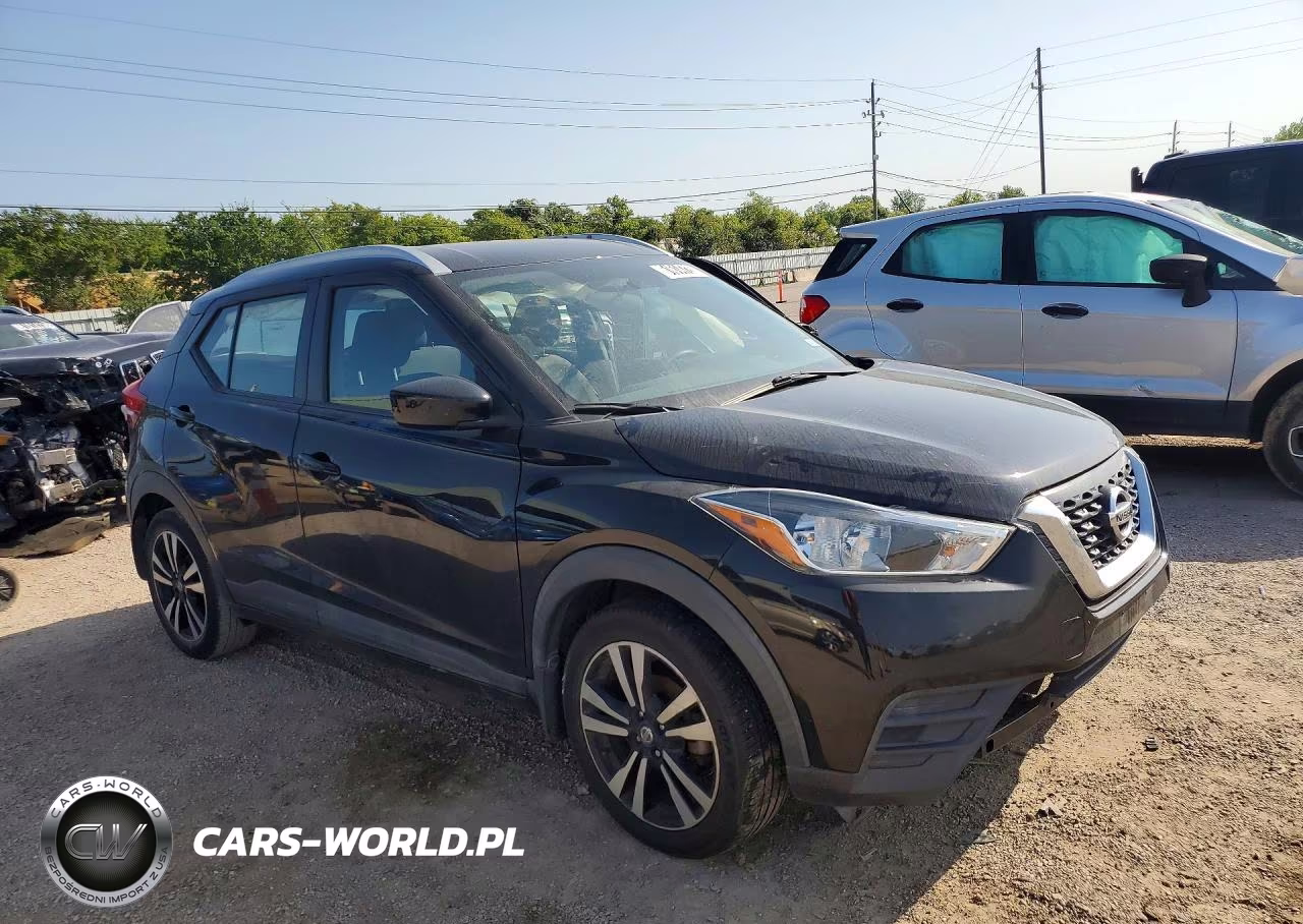 2019 Nissan Kicks Sv VIN:3N1CP5CU3KL542027 - 4