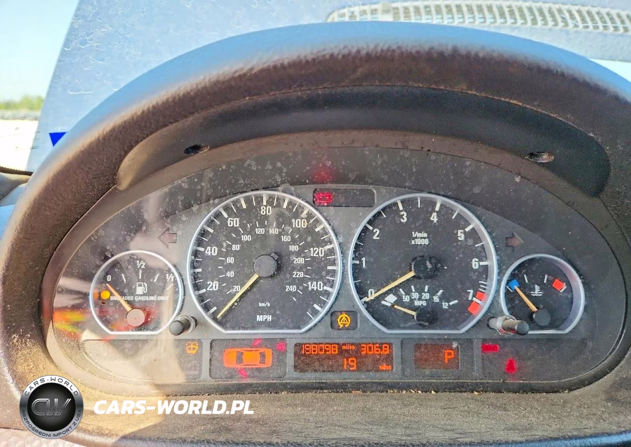 2004 BMW 330 I VIN:WBAEV53464KM37673 - 9