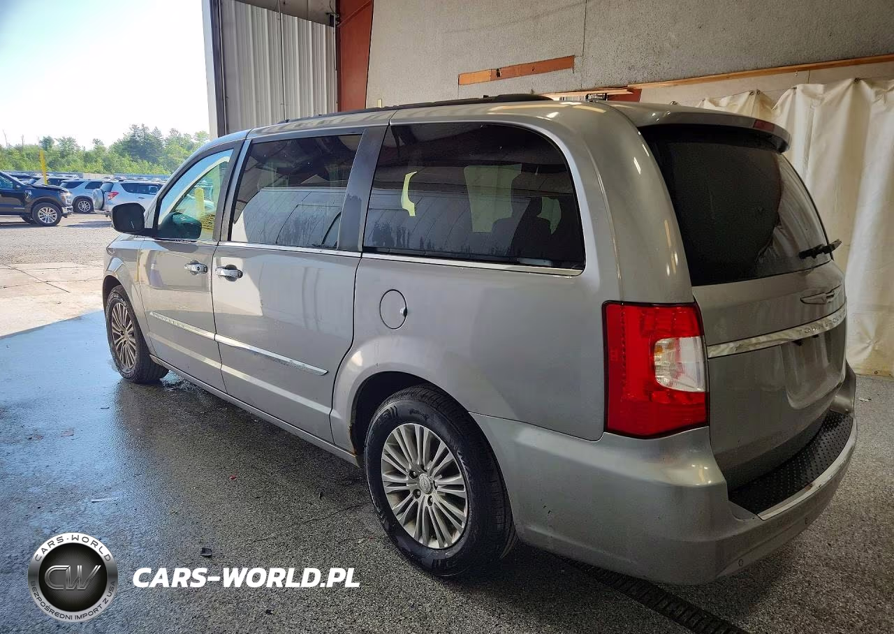 2015 Chrysler Town & Country Touring L VIN:2C4RC1CG2FR646295 - 2