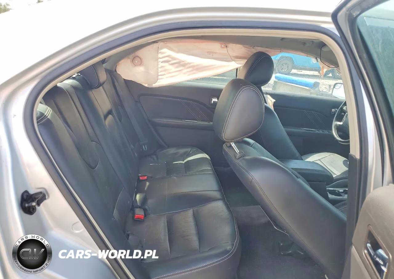 2011 Ford Fusion Sport VIN:3FAHP0DC4BR100050 - 10