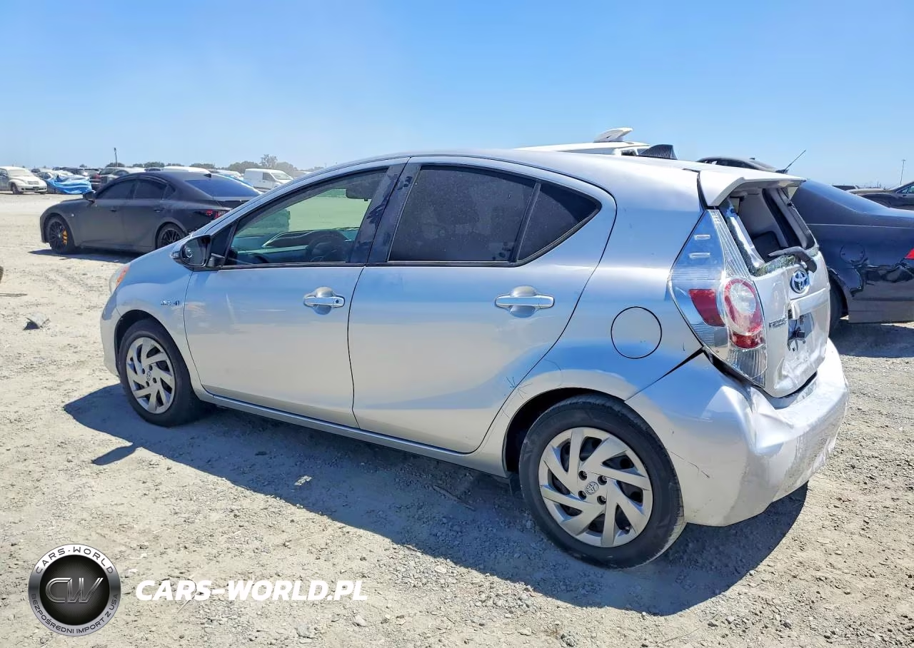 TOYOTA PRIUS C VIN:JTDKDTB39E1559604 - 2