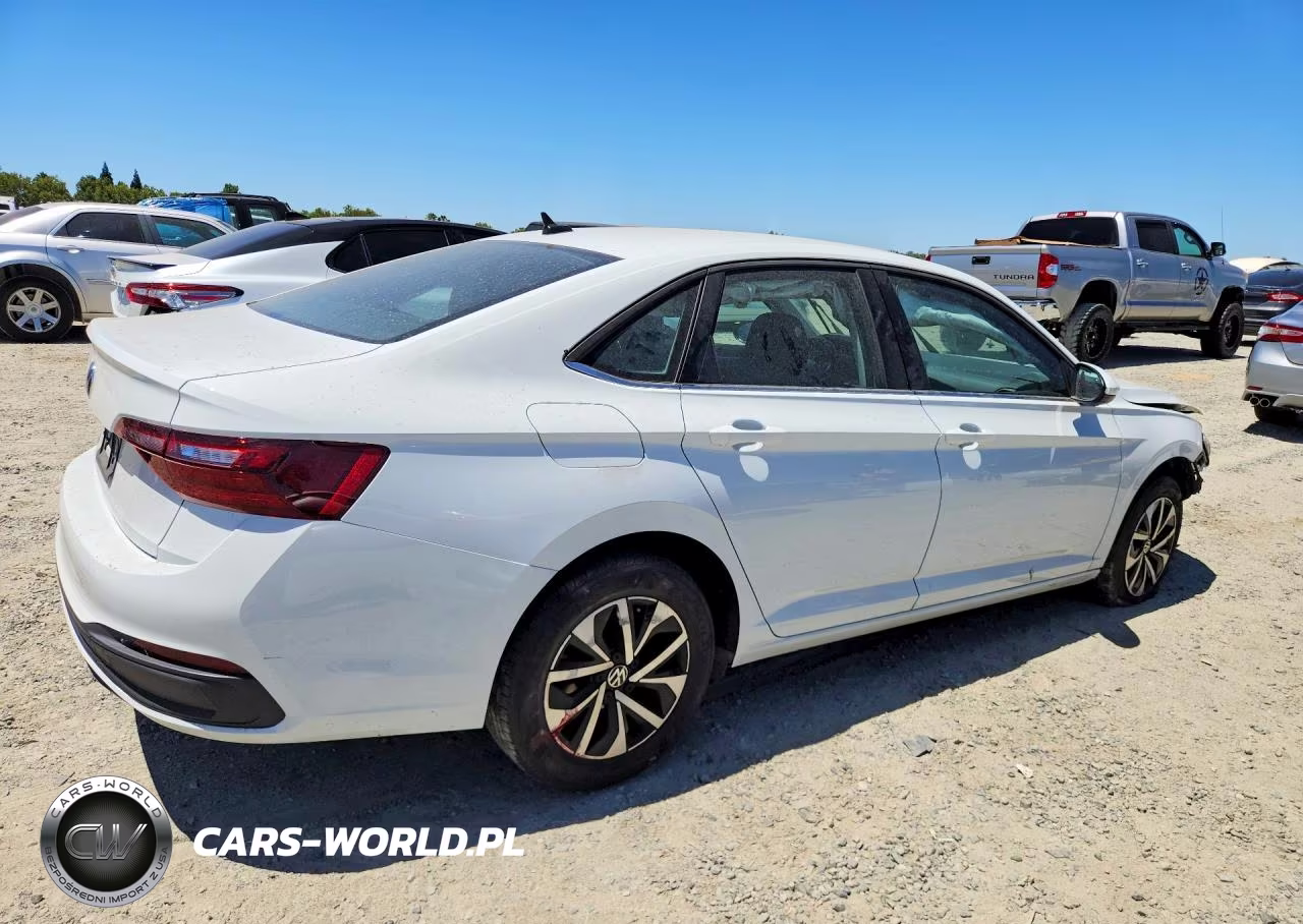 2024 Volkswagen Jetta S VIN:3VW5M7BU8RM044158 - 3