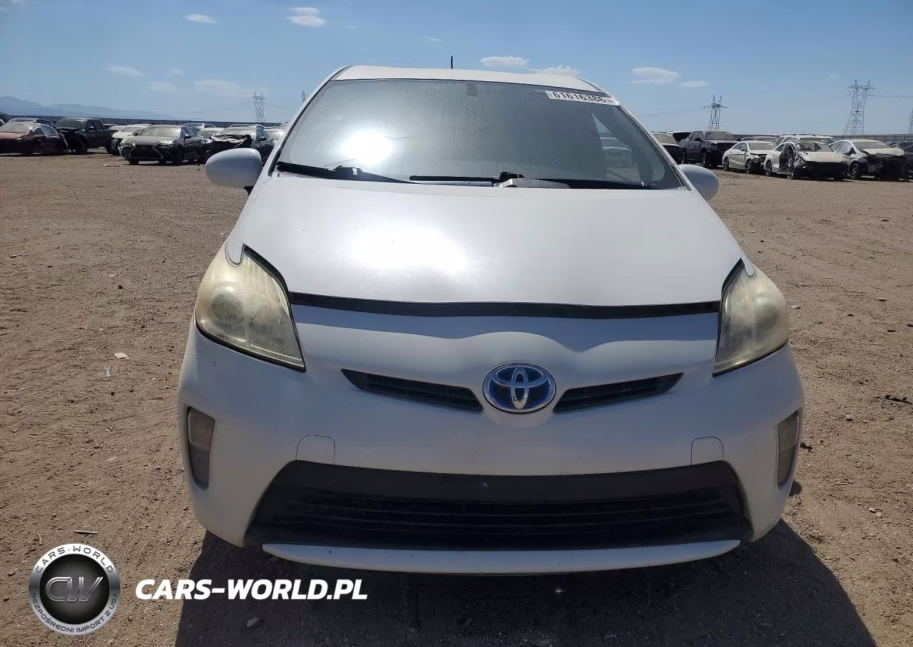 2015 Toyota Prius Four VIN:JTDKN3DU7F1913785 - 5