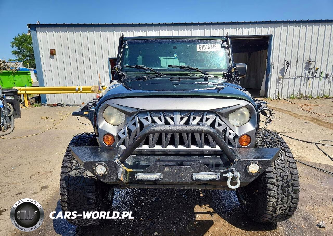2012 Jeep Wrangler Unlimited Sport VIN:1C4BJWDGXCL113120 - 5