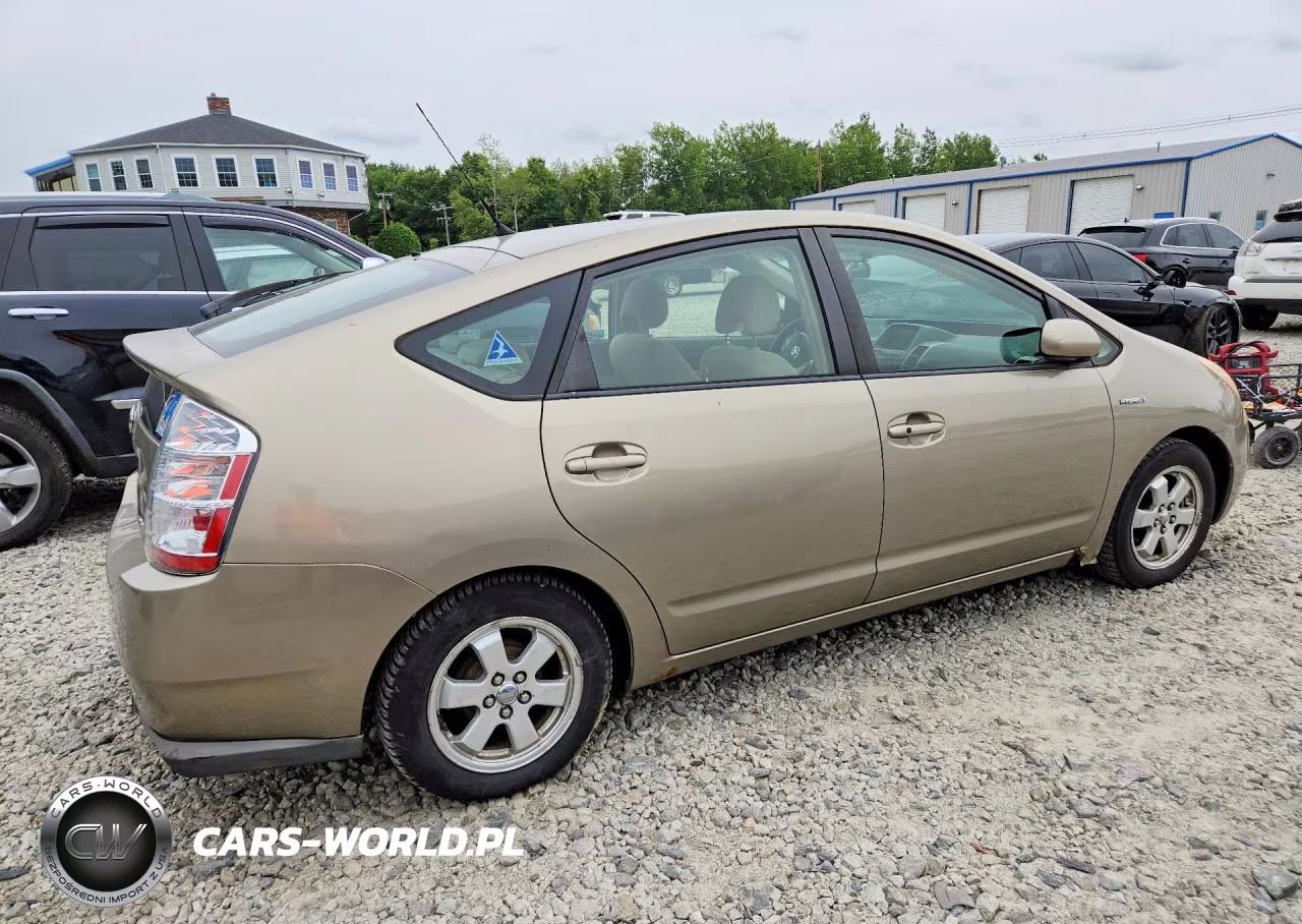 2008 Toyota Prius Base VIN:JTDKB20UX83383103 - 3