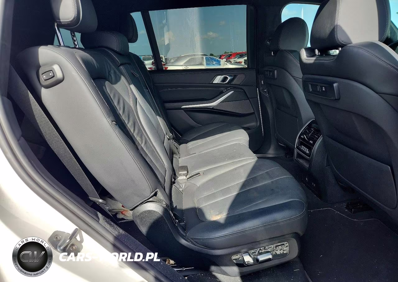 2020 BMW X7 xDrive40I VIN:5UXCW2C0XL9A01144 - 11