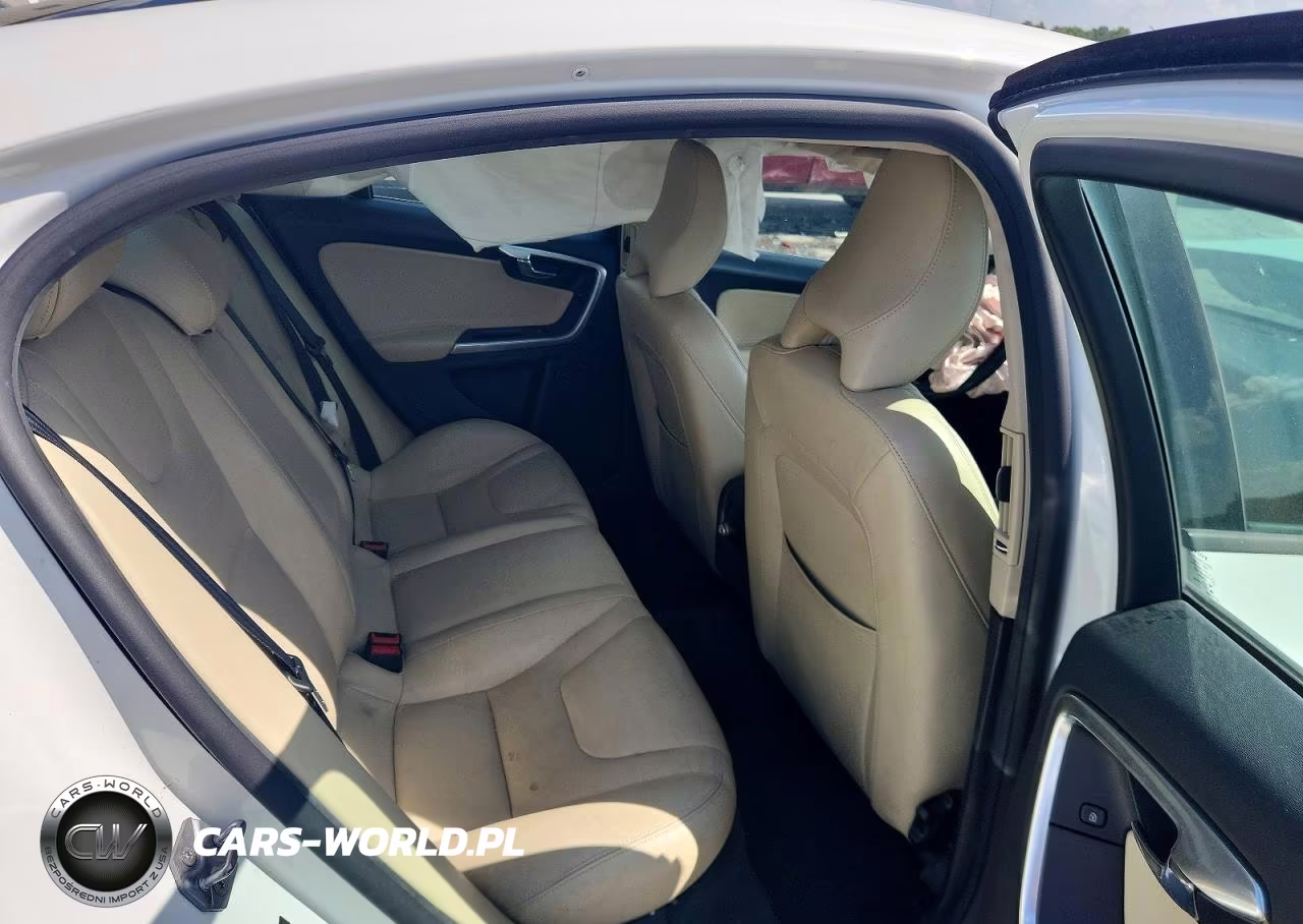 2017 Volvo S60 VIN:YV126MFL8H2423631 - 10