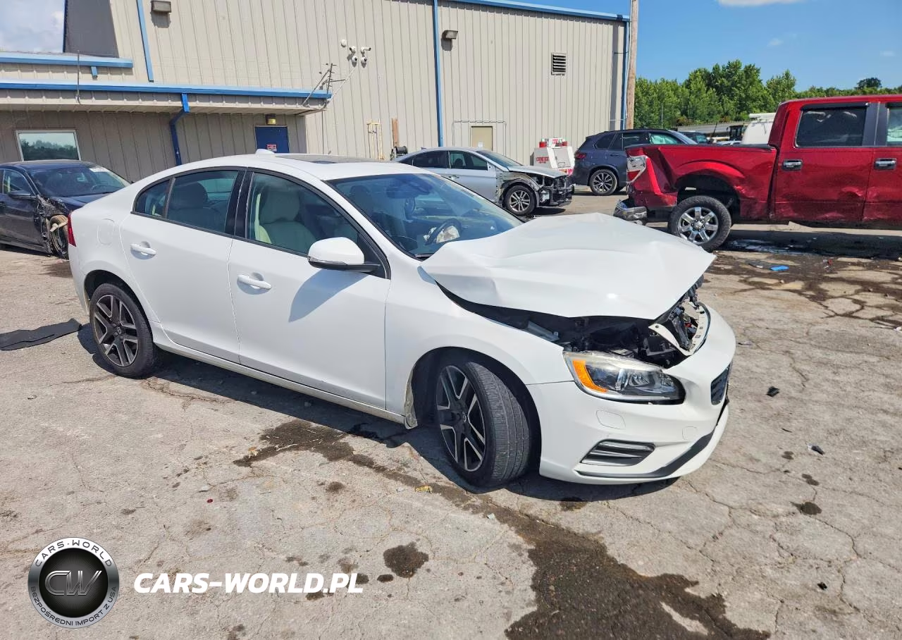 2017 Volvo S60 VIN:YV126MFL8H2423631 - 4