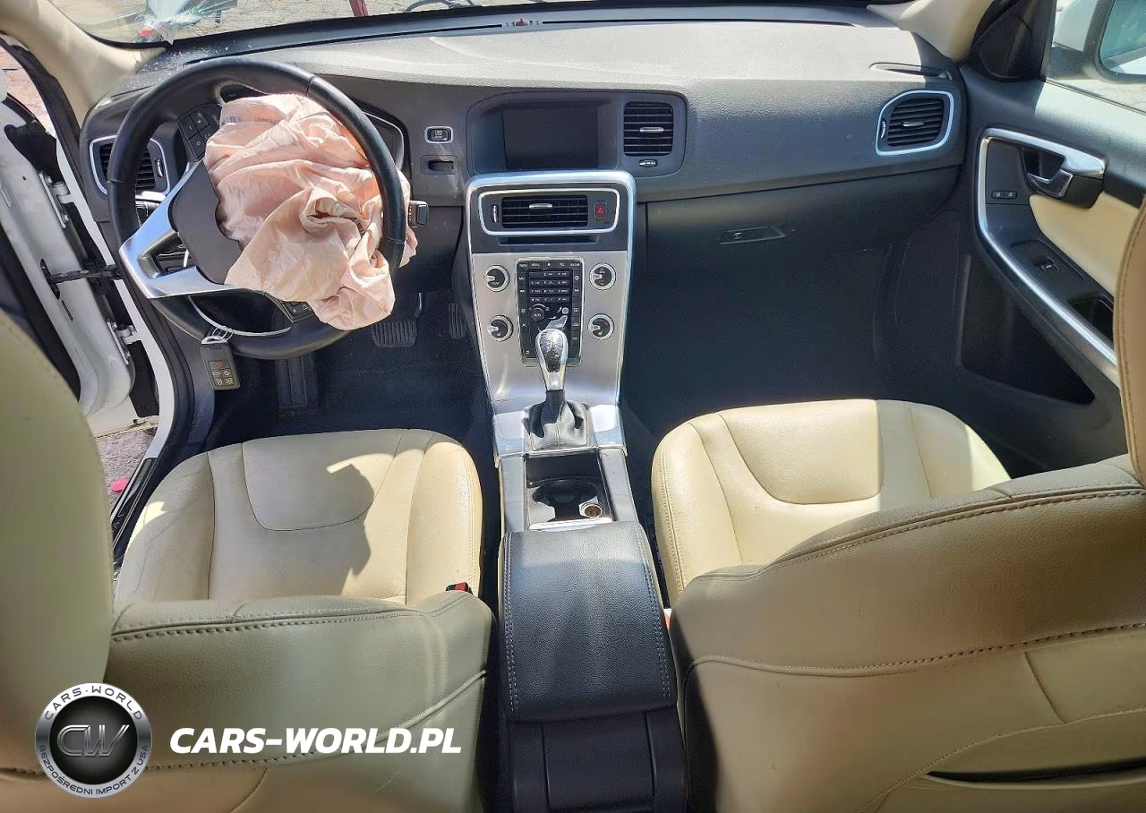 2017 Volvo S60 VIN:YV126MFL8H2423631 - 8