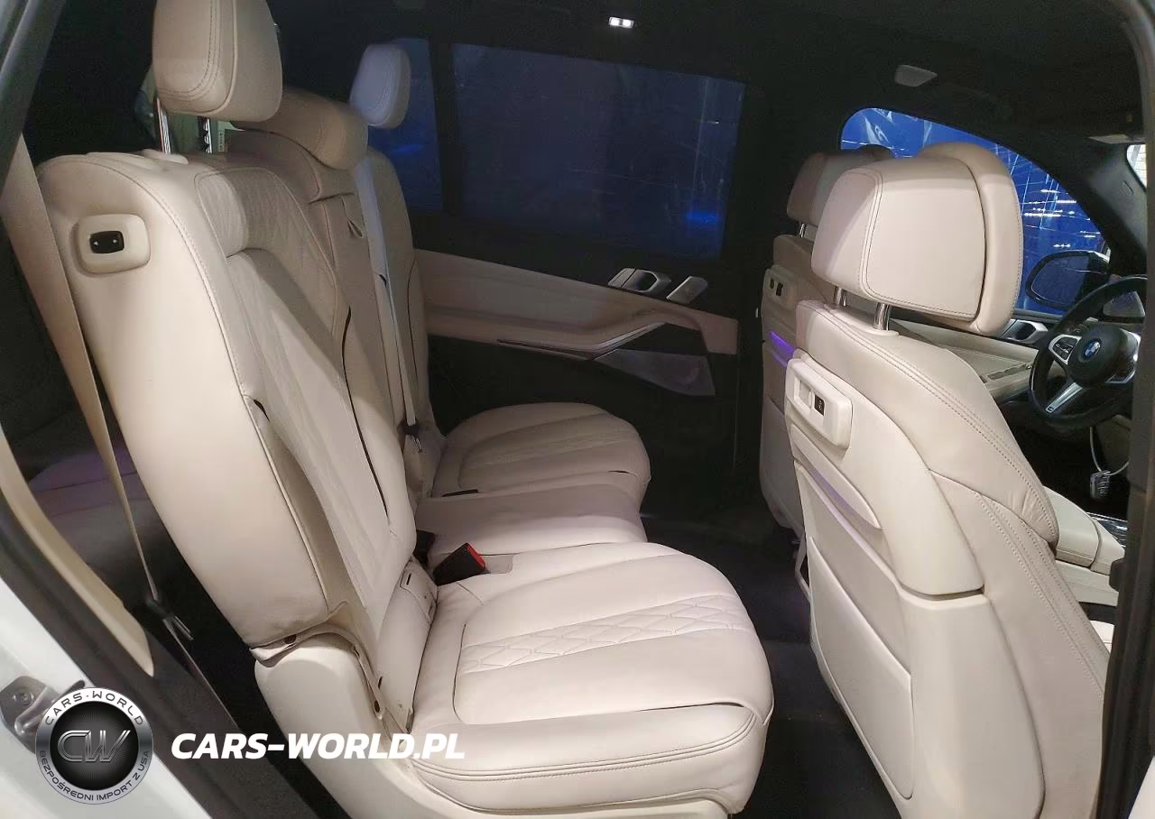 2019 BMW X7 xDrive50I VIN:5UXCX4C51KLS35837 - 11