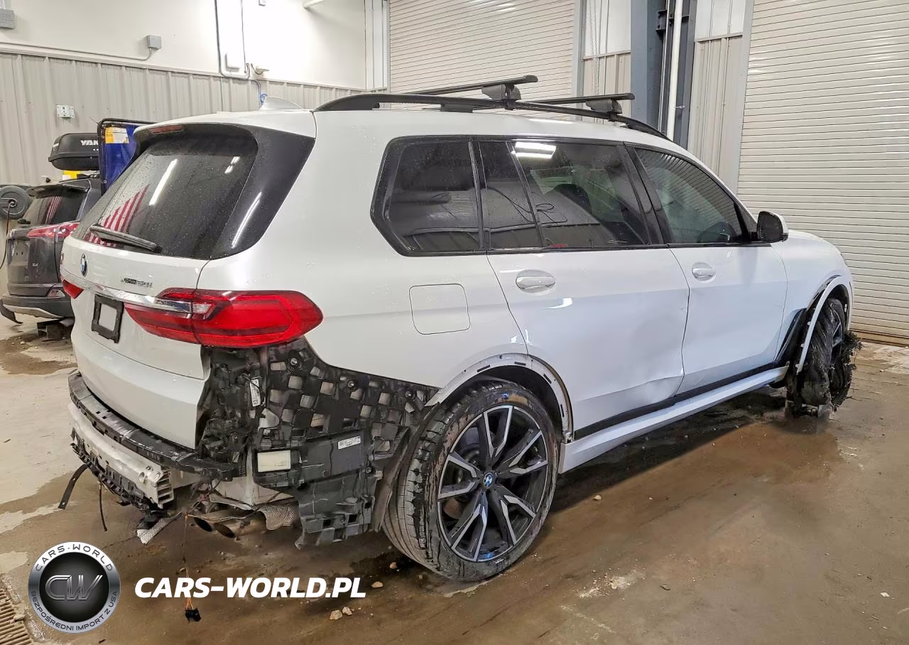 2019 BMW X7 xDrive50I VIN:5UXCX4C51KLS35837 - 3