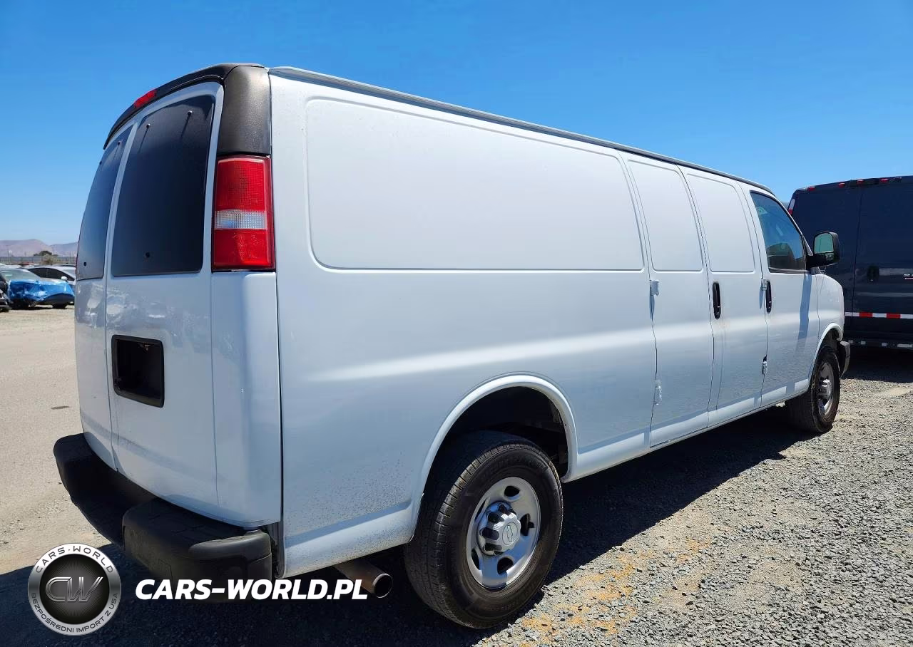 2019 Chevrolet Express G2500 VIN:1GCWGBFP3K1175622 - 3