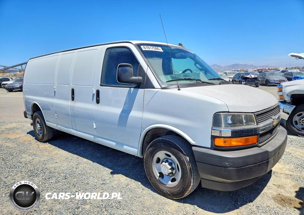 2019 Chevrolet Express G2500 VIN:1GCWGBFP3K1175622 - 4