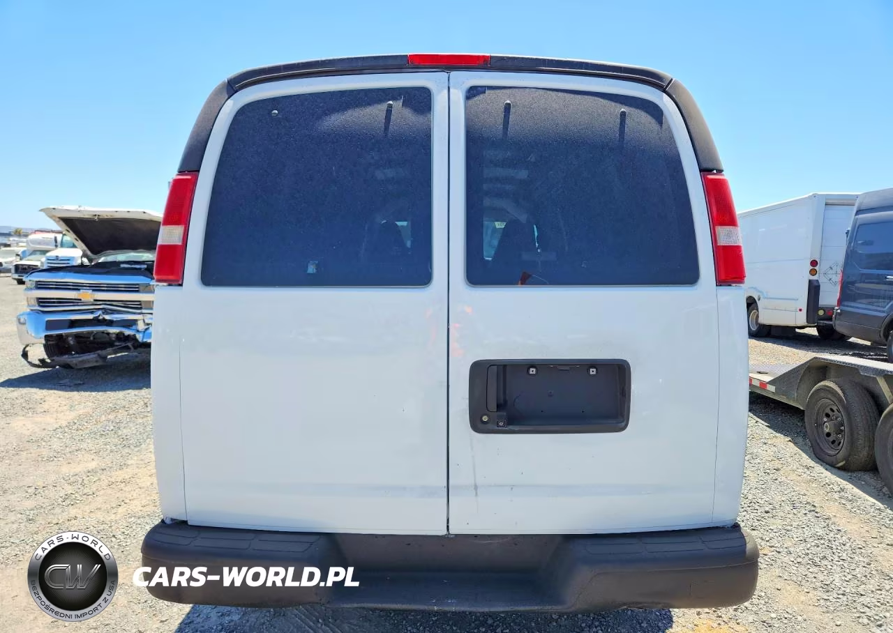 2019 Chevrolet Express G2500 VIN:1GCWGBFP3K1175622 - 6