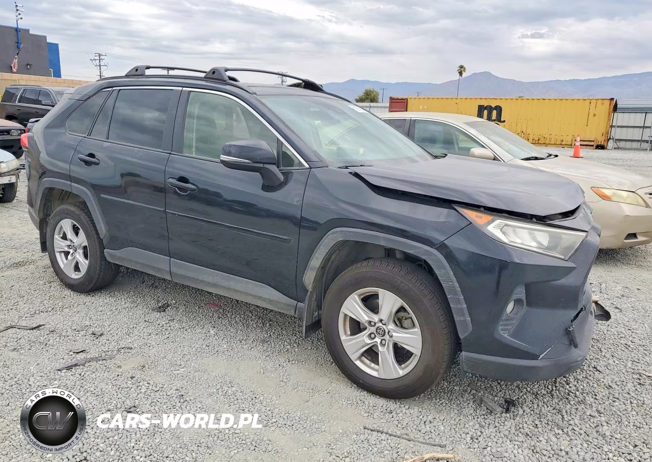 2019 Toyota Rav4 Xle VIN:JTMP1RFV1KD024760 - 4